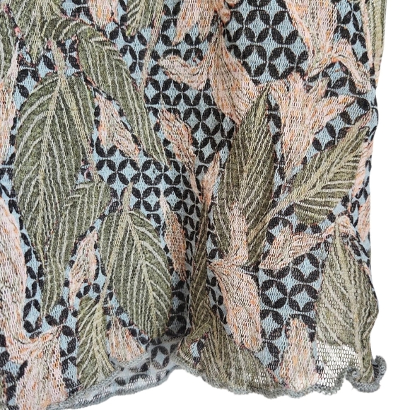 Nile Leaf Pattern Women's Blouse - Picture 5 of 6